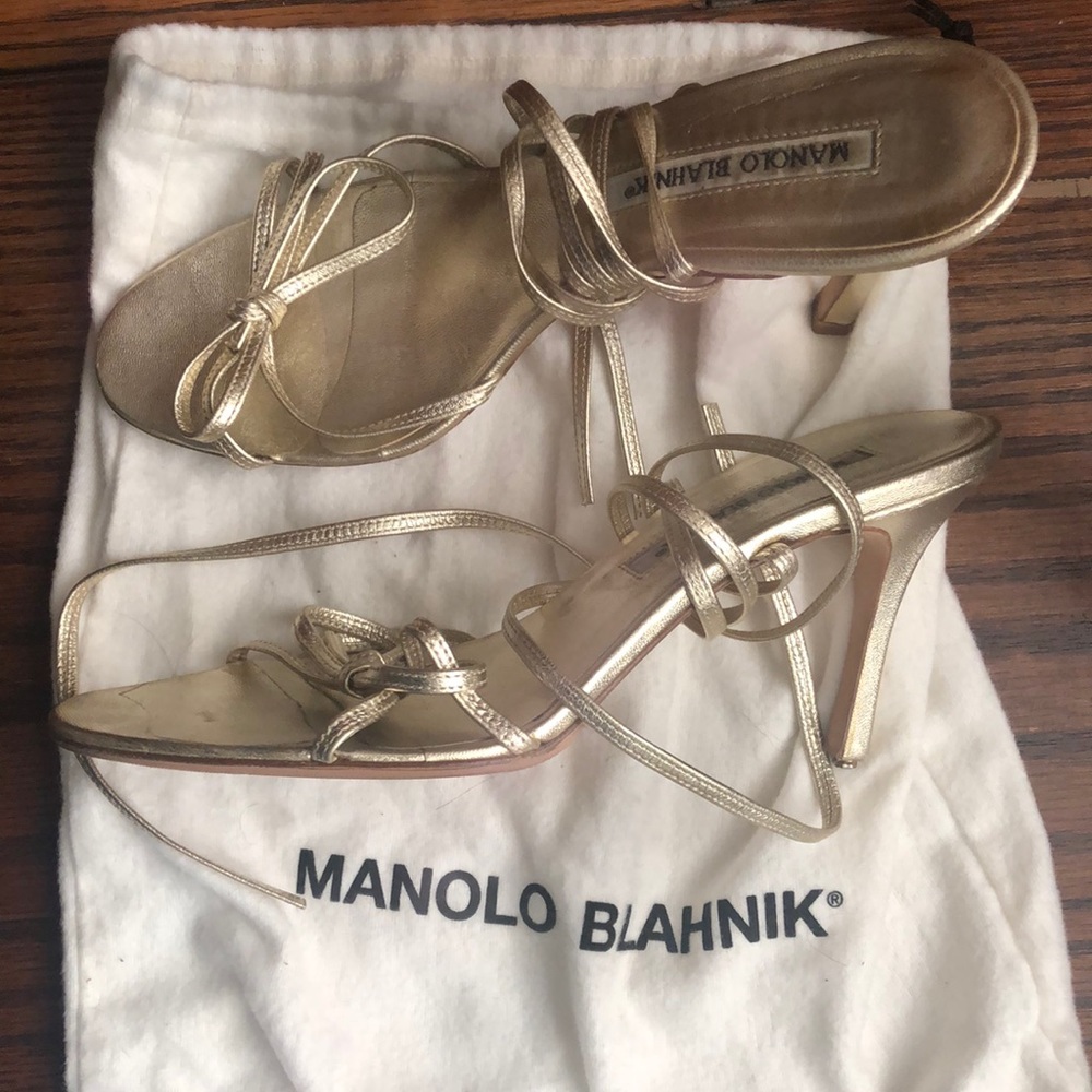 Manolo Blahnik Gold Scrappy sandal